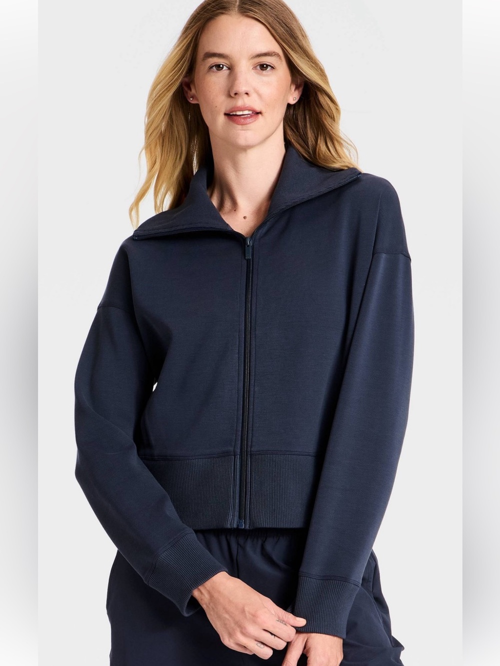 All In Motion Airy Sleek Women’s Navy Full-Zip Relaxed Sweatshirt Sz Medium NWT